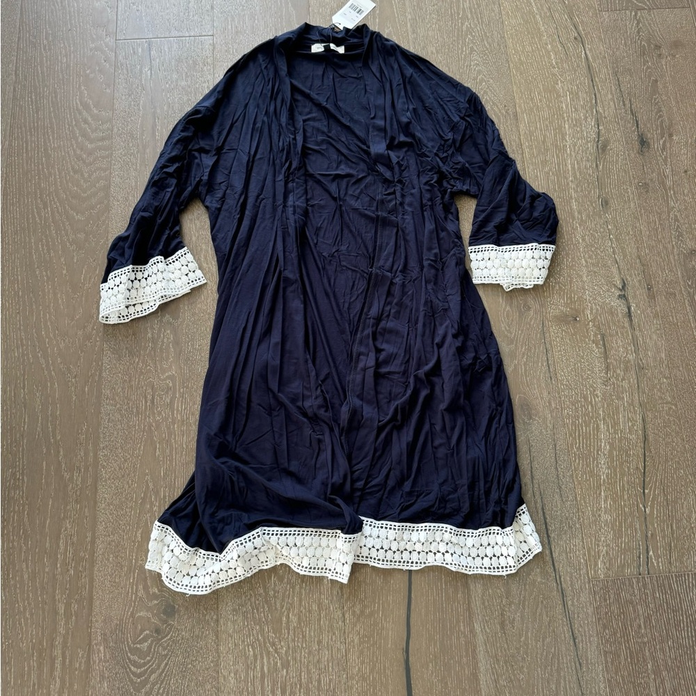 Angel Maternity crochet trim robe